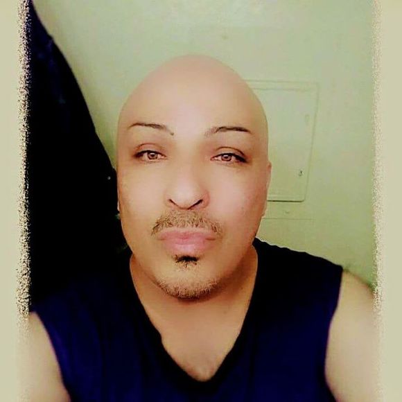 Meet your Posher, Chris - Picture 1 of 1